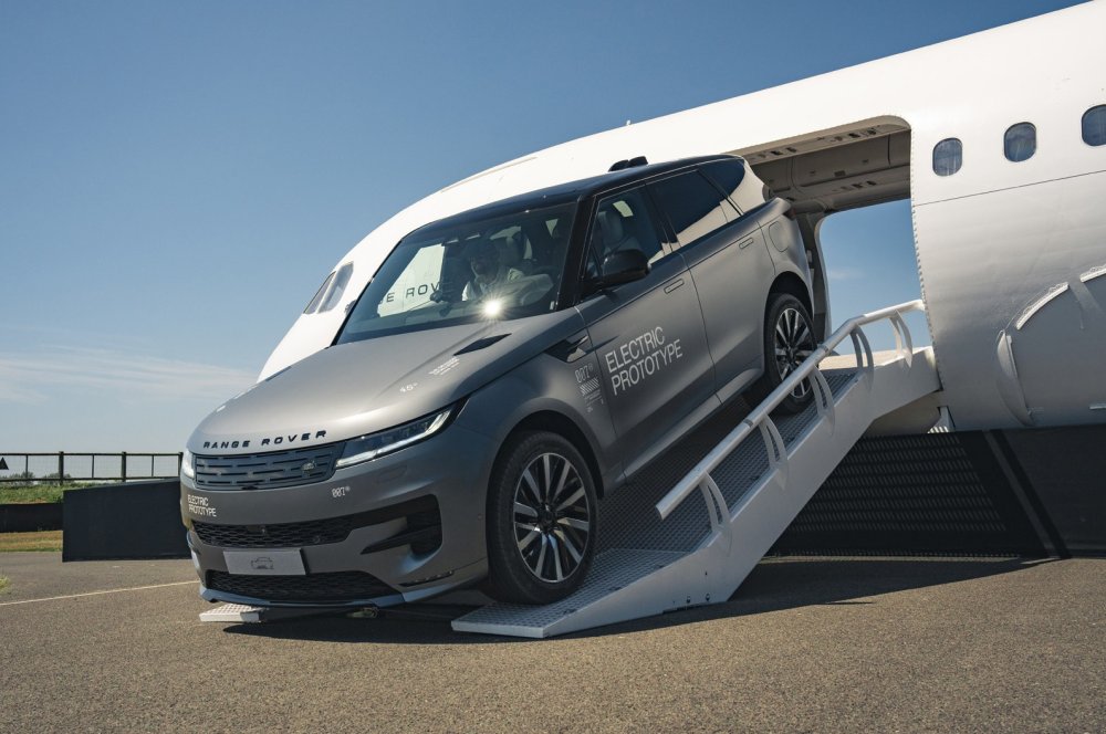 Внедорожник Range Rover Sport Electric готовится к скорому дебюту - «Автоновости»