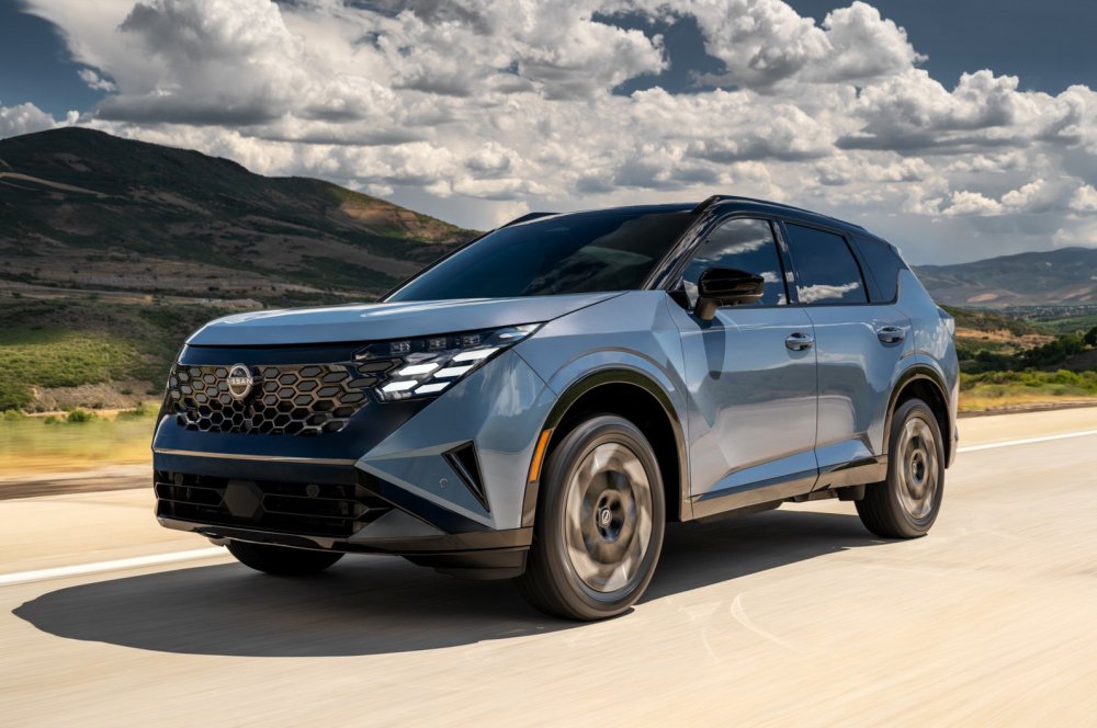 Nissan полностью рассекретил новый гибридный кроссовер Rogue, цены известны - «Автоновости»
