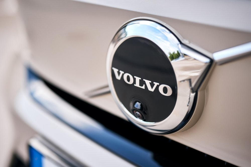 Volvo представит 13 новых моделей до конца 2030 года, моделям для Запада вернут кнопки - «Автоновости»