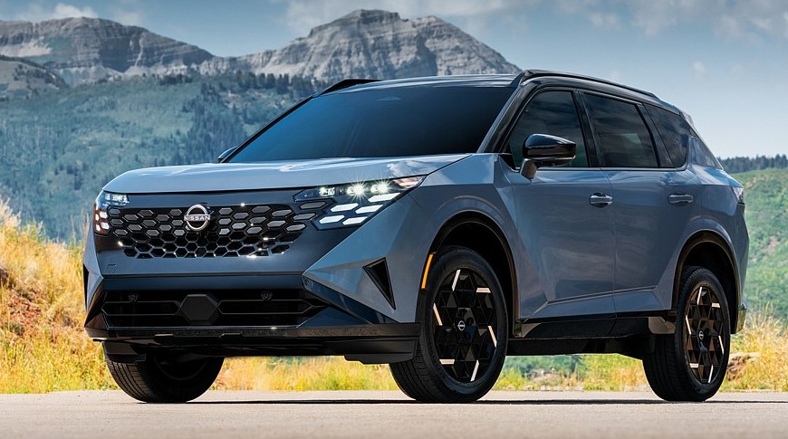 Nissan полностью рассекретил новый гибридный кроссовер Rogue, цены известны - «Автоновости»