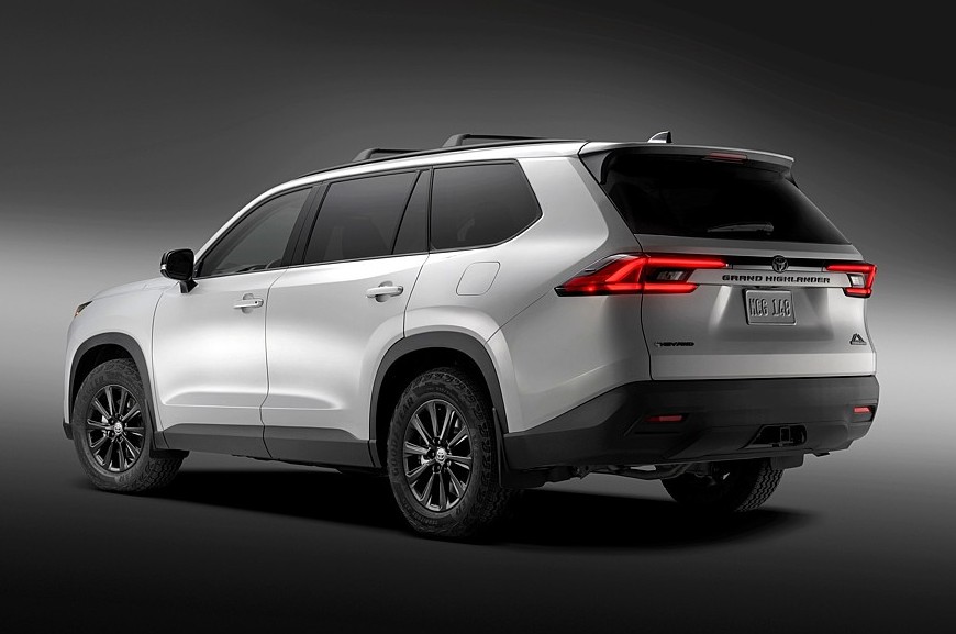 Семейный кроссовер Toyota Grand Highlander обзавёлся приключенческой версией Woodland - «Автоновости»